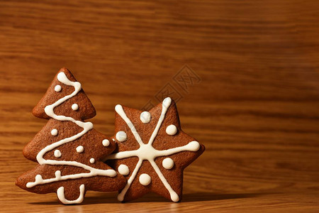 圣诞树和雪花美丽的圣诞糖果手工装饰图片
