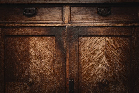旧木家具的质地复古的五斗柜木背景图片