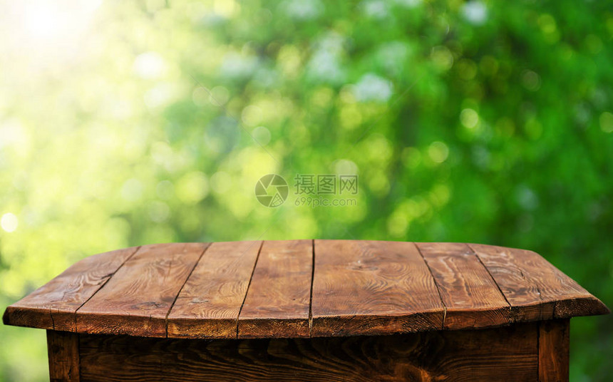 空木桌背景图片