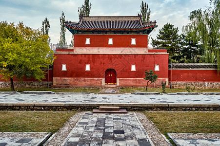 河北清朝皇帝暑期官邸成德山度假胜八外寺之一图片