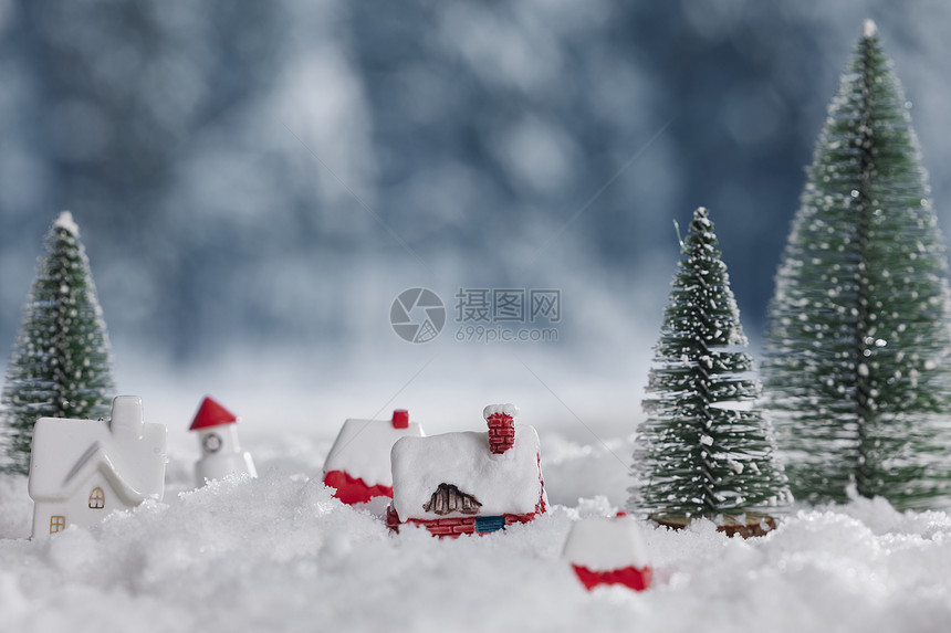 圣诞雪地背景冬日静物图片