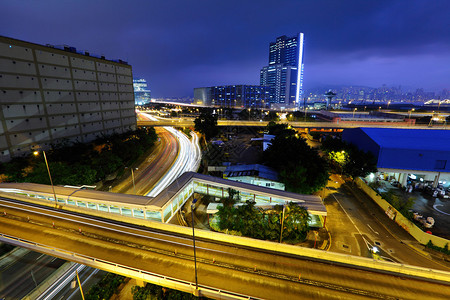 夜晚的现代都市背景图片