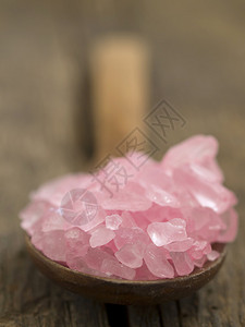 粉色浴盐图片