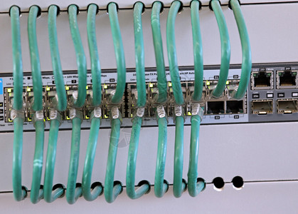连接计算机与网络的Eethernet电缆图片