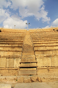 CaesareaMaritima公园圆形剧场遗址的台阶图片