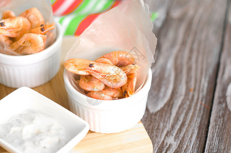 泰式蒸虾配美味的海鲜酱图片