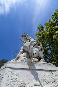 行动队纪念碑雕像高清图片