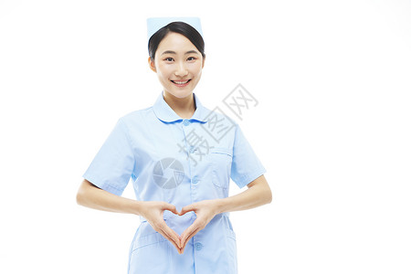 戴口罩女护士女护士爱心手势形象背景
