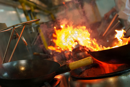 大火烹饪美食图片