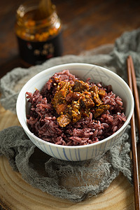 紫米饭图片
