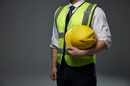 男士防晒服穿着安全服的建筑工人形象特写背景