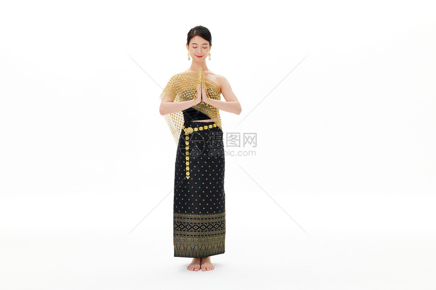 傣族女性双手合十图片