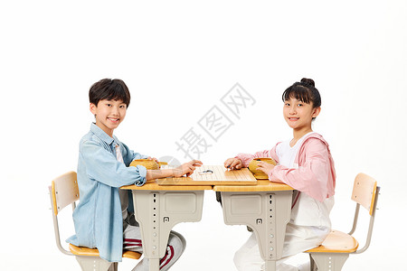 儿童开心下围棋形象背景图片