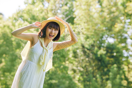 森系小清新夏日清爽可爱女生背景