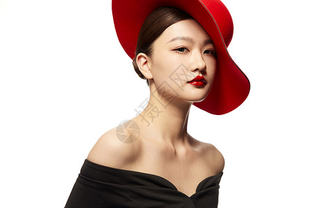 黑色斜条方框侧身斜戴帽的魅力女性形象背景