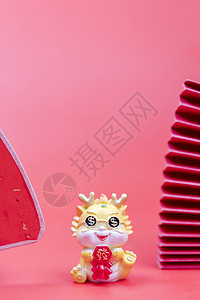 红色大气中国年龙年春节新春龙年可爱摆件背景
