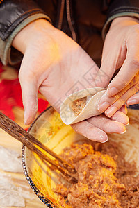 过年包饺子包饺子团圆图片素材