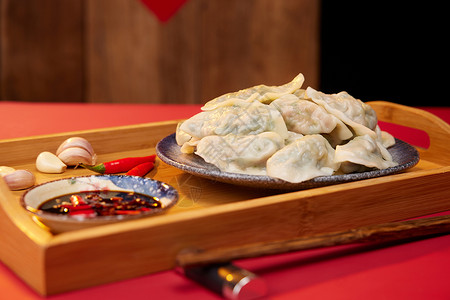 餐桌上的饺子水饺背景图片