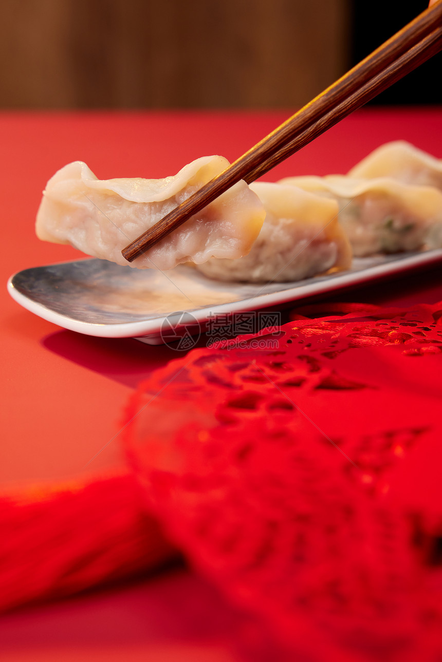 新年美味的饺子图片