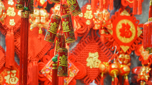 龙年春节祝福红色喜庆年货市场龙年春节装饰挂件背景