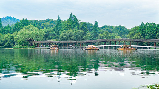 杭州风景西湖著名景点茅家坞古典长廊游湖踏青背景