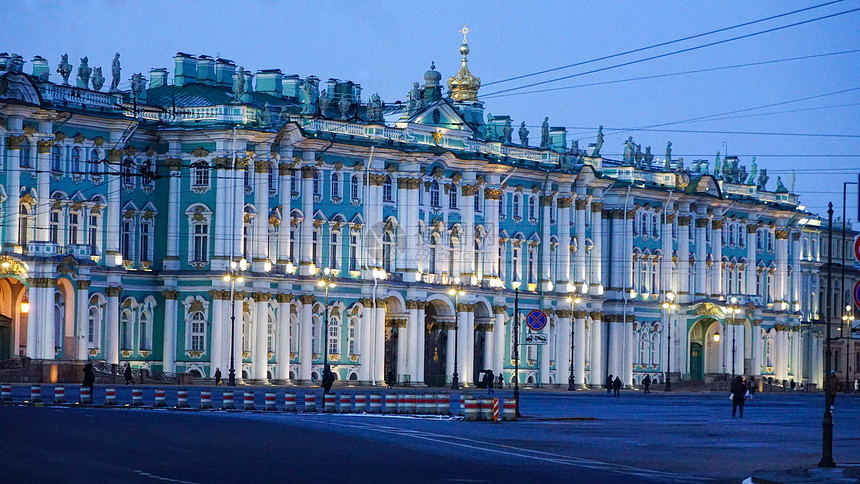 俄罗斯冬宫博物馆夜景图片