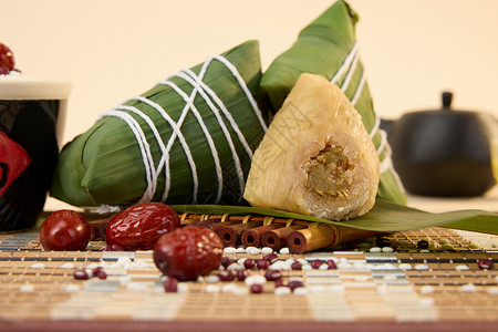 茶饮食端午节传统美食美味的粽子背景
