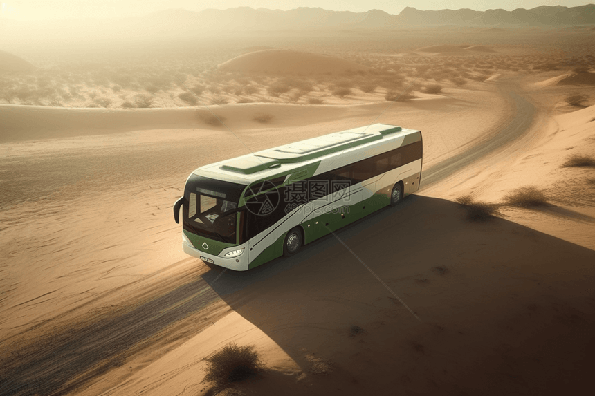 沙漠上行驶的巴士图片