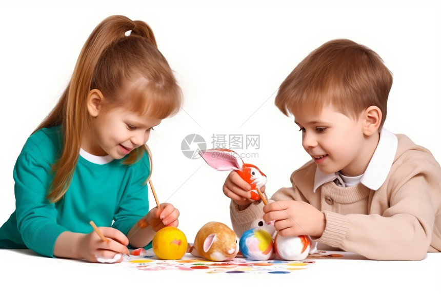 两个孩子画复活节彩蛋图片