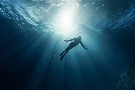 一个潜入水中的人图片