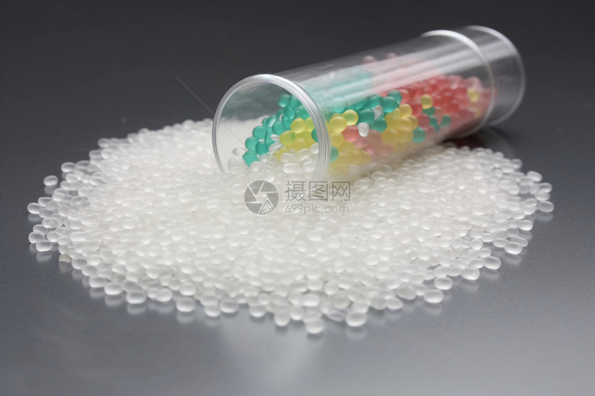 高密度的塑料聚乙烯颗粒图片