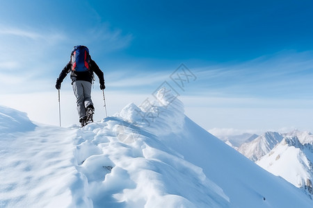 登山爱好者山顶的雪高清图片