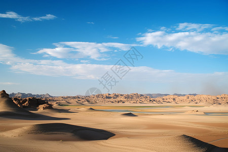 沙漠里的地形图片