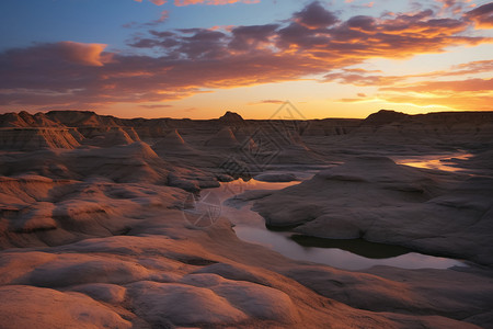 沙漠的日落景图片