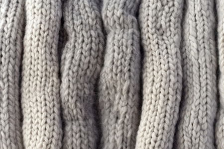 灰色纯羊毛针织衣服图片