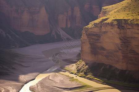 乌苏大峡谷图片