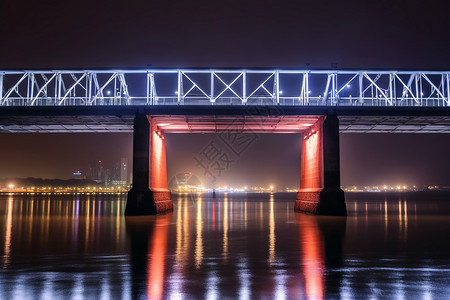 夜间的英武洲长江大桥图片