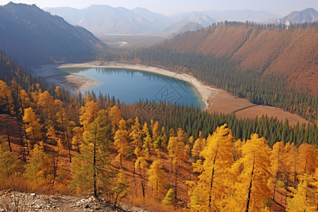 秋天山林自然景观图片