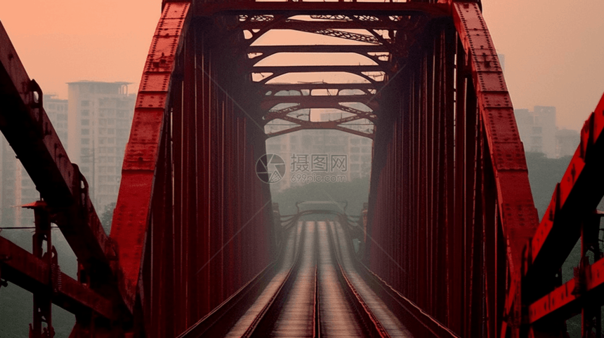 桥上的铁路图片
