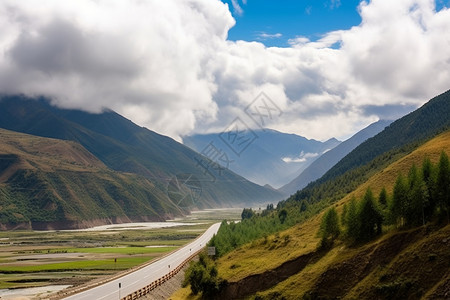 郊外的公路山脉图片