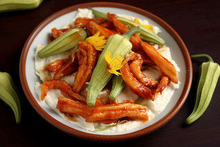 宫保鸡丁盖浇饭美味的中国菜设计图片