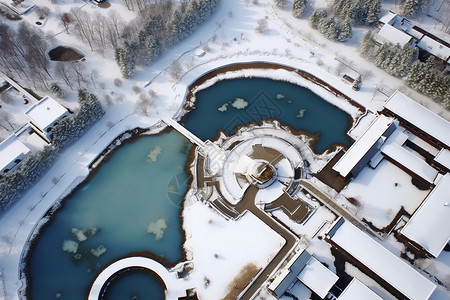 俯拍冬季的公园图片