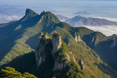 美丽的山脉风景背景图片