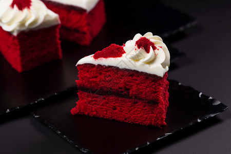 手工制作的红丝绒蛋糕图片