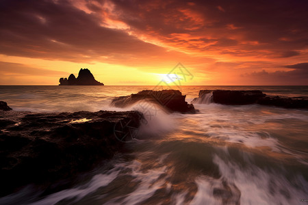 日落下的海上风景图片
