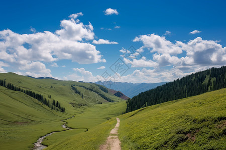 蓝天下的山地图片