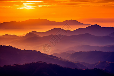 日出唯美的云盆山高清图片