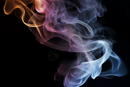 烟熏五花肉浓烈的烟雾设计图片
