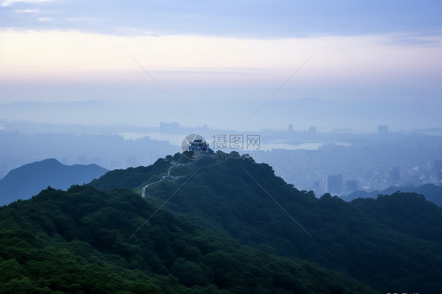 高大的山脉图片