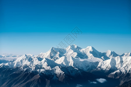 壮观雄伟的雪山图片